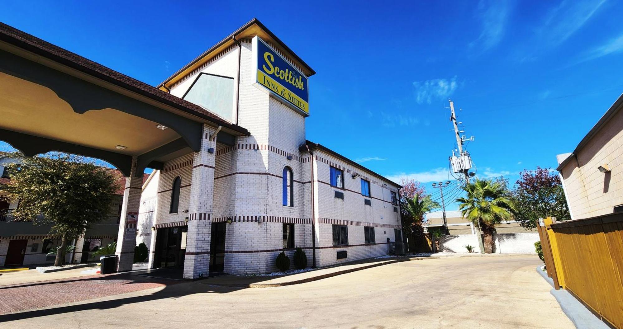 Scottish Inn & Suites Sam Houston Parkway Ngoại thất bức ảnh